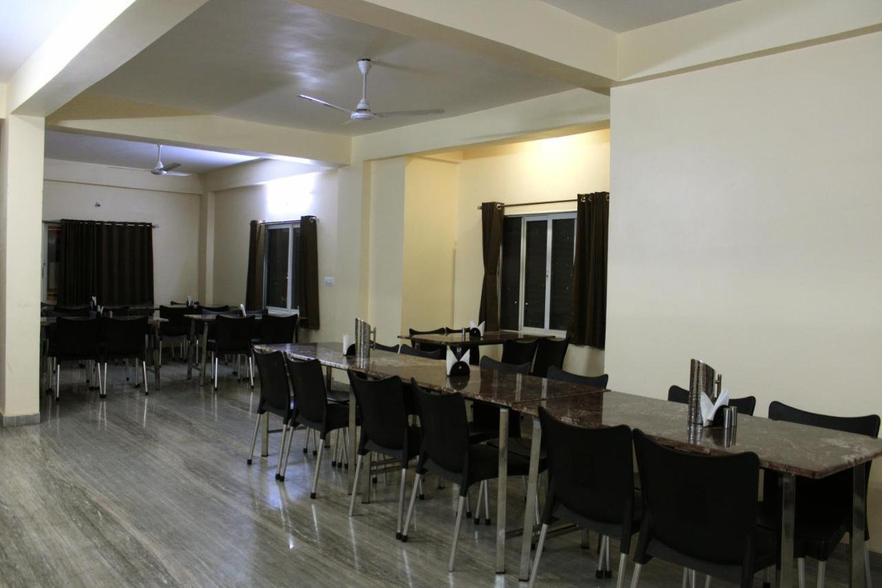 Hotel Shri Naman Nāthdwāra Exterior foto