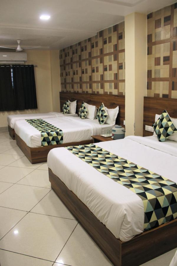 Hotel Shri Naman Nāthdwāra Exterior foto