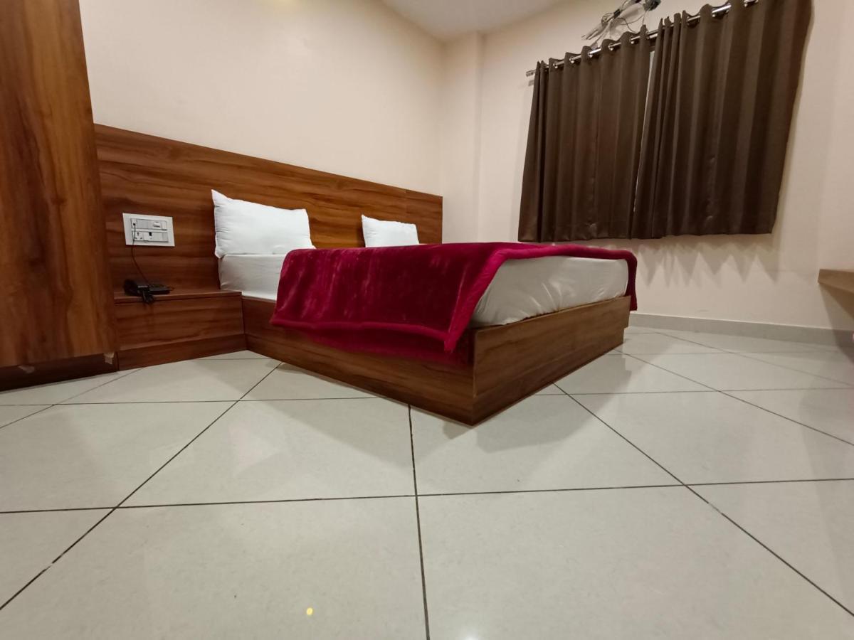 Hotel Shri Naman Nāthdwāra Exterior foto