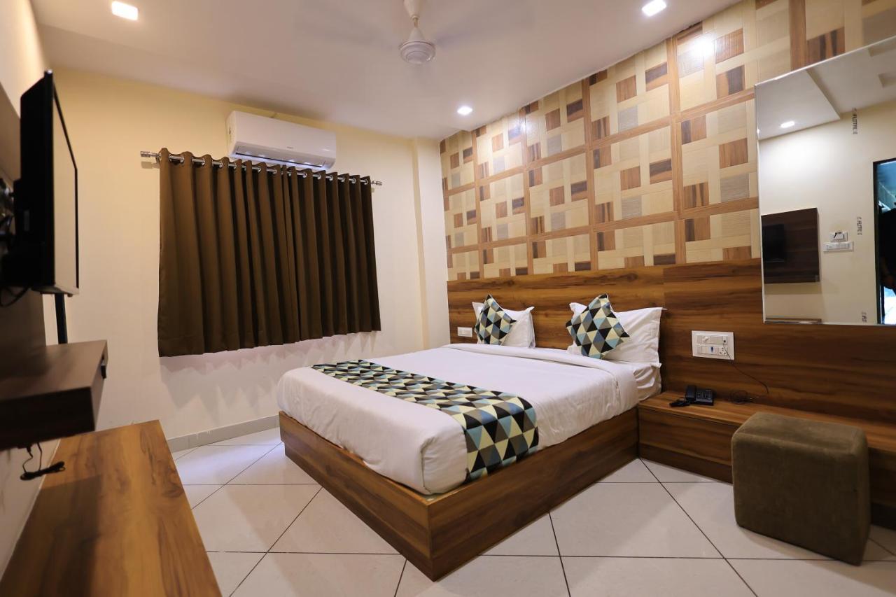 Hotel Shri Naman Nāthdwāra Exterior foto